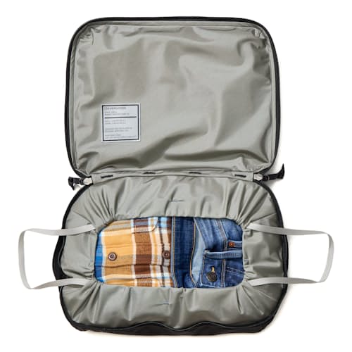 laydown image of Transit Packing Cube - 10L