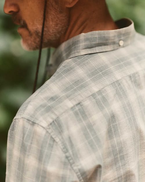 lifestyle image of The Jack Linen Shirt