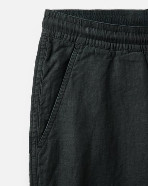 laydown detail image of The Apres Short