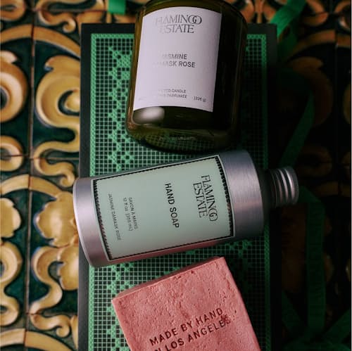 lifestyle image of Jasmine Damask Rose Bathroom Set