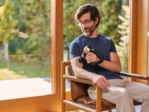 lifestyle image of Theragun Sense G2