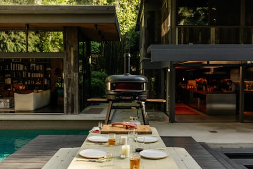 lifestyle image of Dome XL Stand