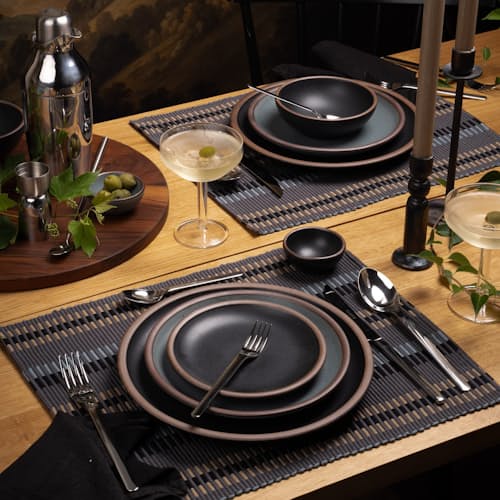 lifestyle image of Dinner Plate 4-Pack