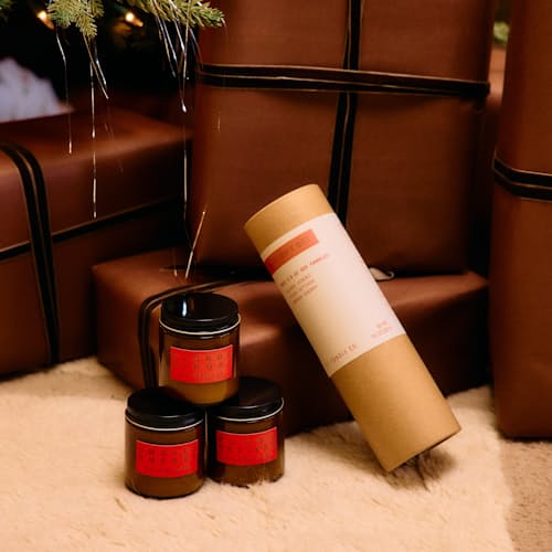 lifestyle image of Hi-Fi Candle Gift Set