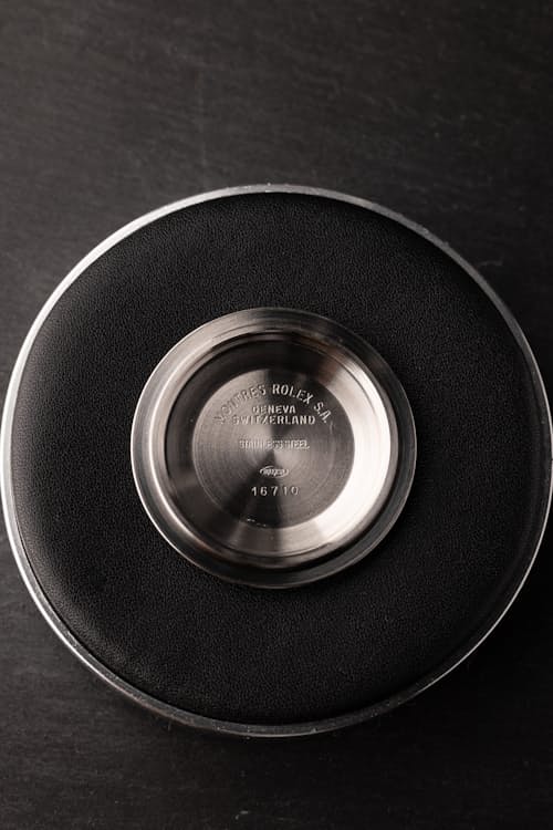 no crop image of Rolex 1999 Coke 16710 Swiss