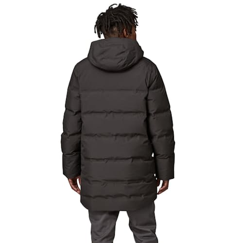 on model image of Jackson Glacier Parka