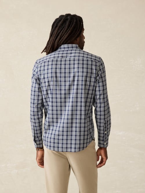 on model image of Movement Shirt