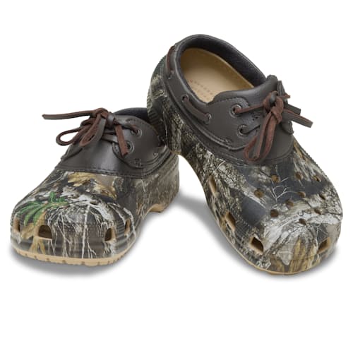 laydown image of Realtree Classic Boat Shoe