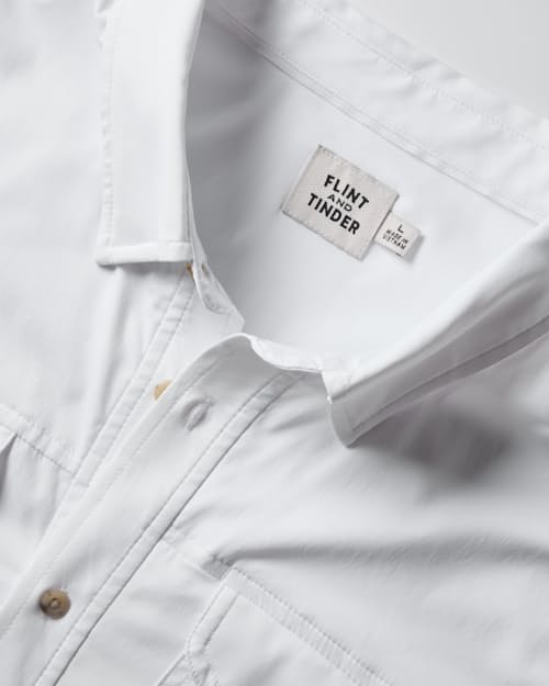 laydown detail image of Gulfstream Performance Shirt