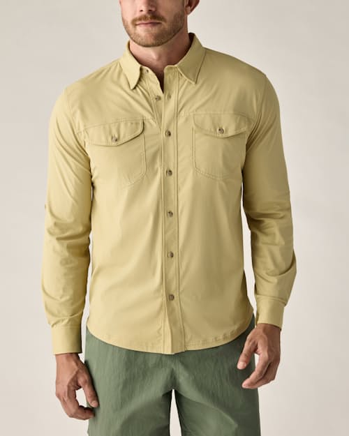 on model image of Gulfstream Performance Shirt