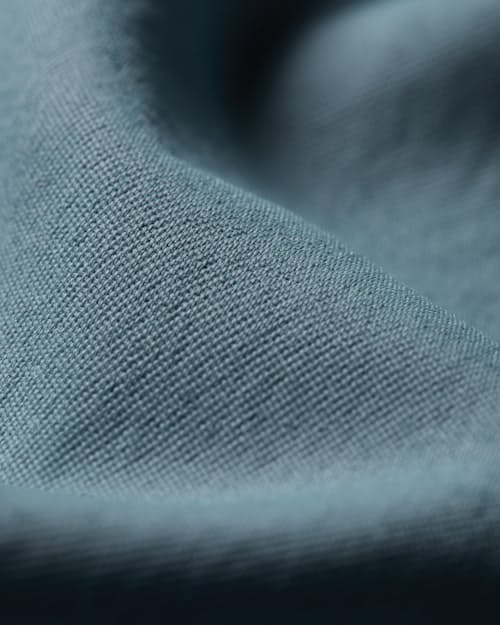 laydown detail image of Gulfstream Performance Shirt