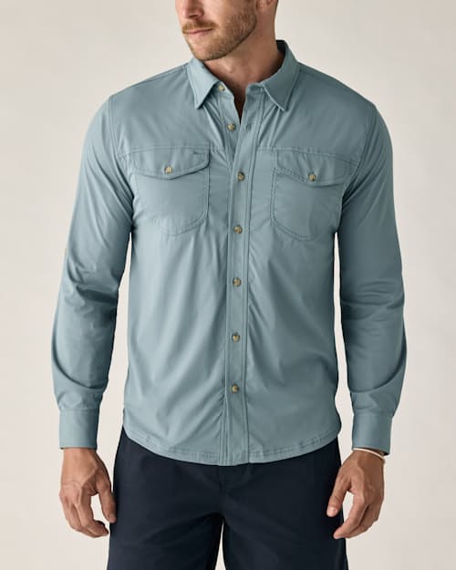 on model image of Gulfstream Performance Shirt