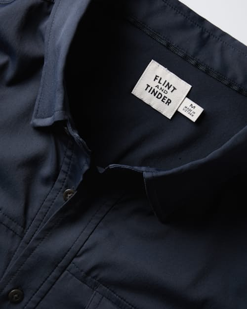 laydown detail image of Gulfstream Performance Shirt