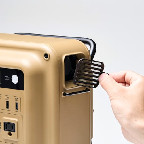 laydown detail image of 700N Portable Power Station