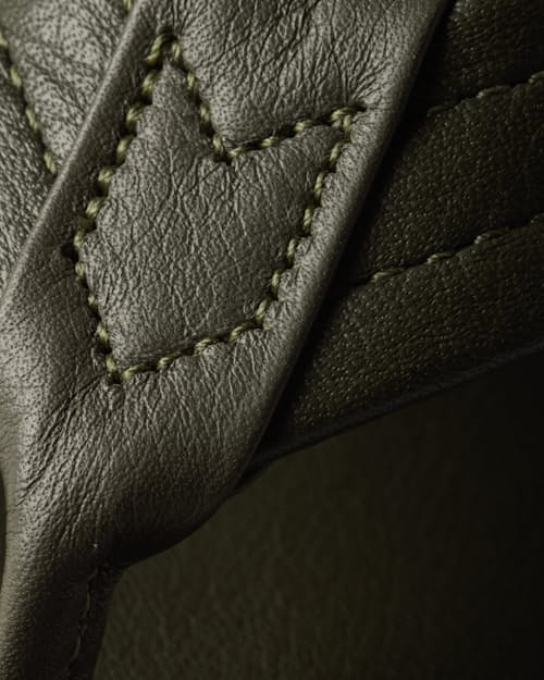 laydown detail image of Classic Leather Sandal