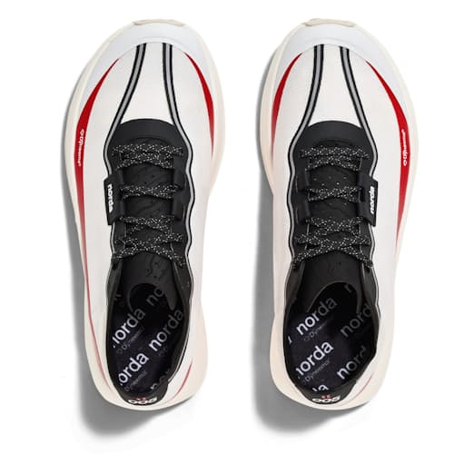 laydown image of 005 Trail Sneaker