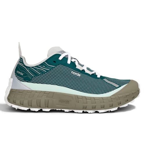 laydown image of 001A Trail Sneaker