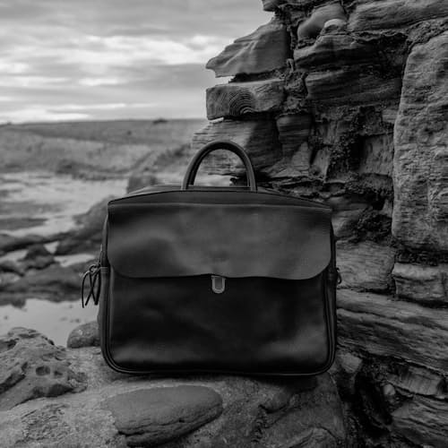 lifestyle image of Zeppo Business Bag