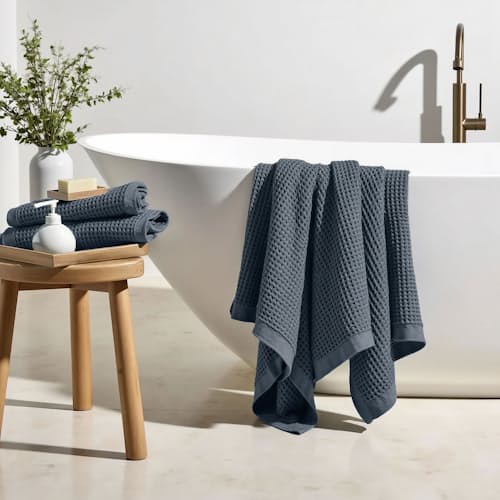 lifestyle image of Bath Towel Set