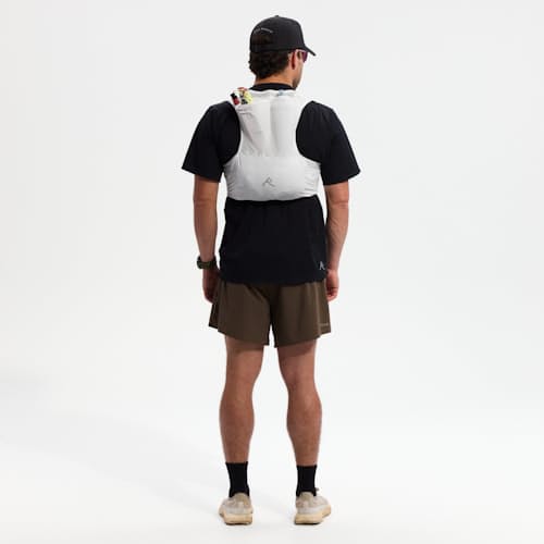 on model image of LF 5L Running Vest