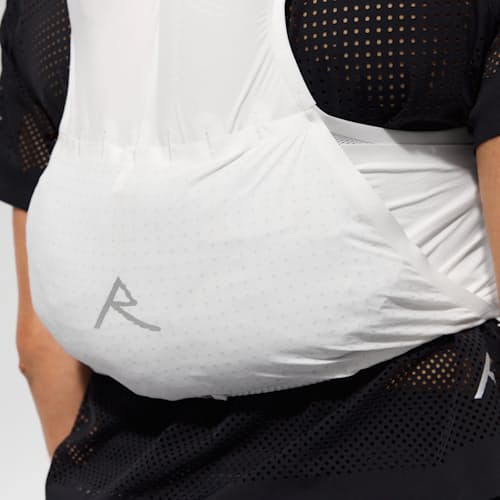 on model image of LF 5L Running Vest