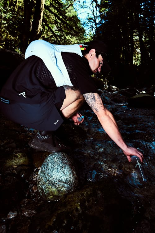 lifestyle image of LF 5L Running Vest