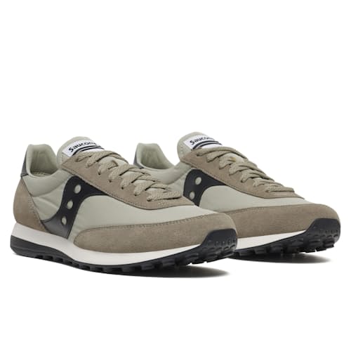 laydown image of Trainer 80