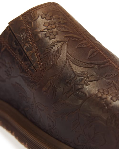 laydown detail image of San Mule