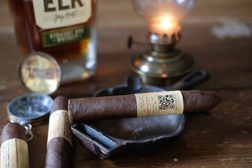 lifestyle image of Blind Cigar Tasting 5 Pack