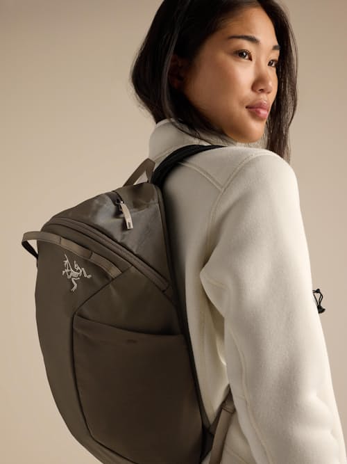 on model image of Axios 10 Backpack