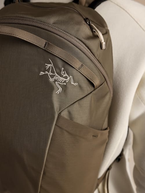 on model image of Axios 10 Backpack