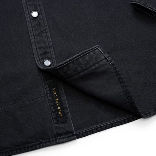 laydown detail image of Dust Up Denim Snapshirt