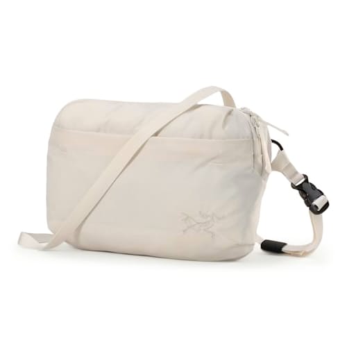 laydown image of Heliad Crossbody