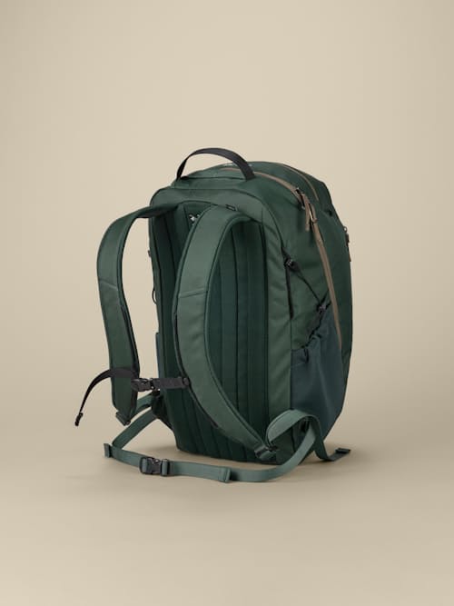 no crop image of Mantis 26 Backpack