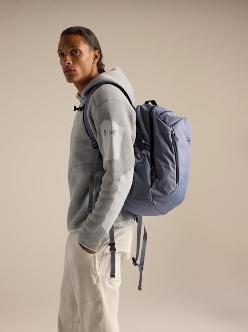 on model image of Mantis 26 Backpack