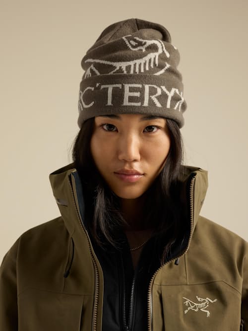 on model image of Bird Word Toque