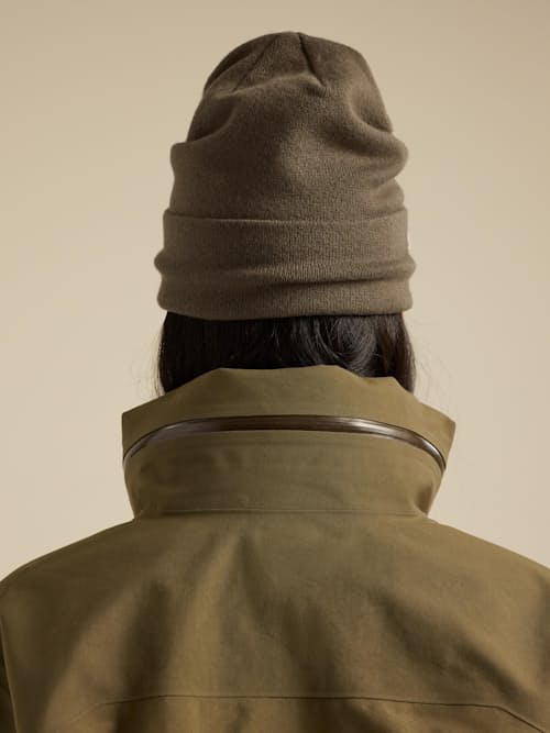 on model image of Bird Word Toque
