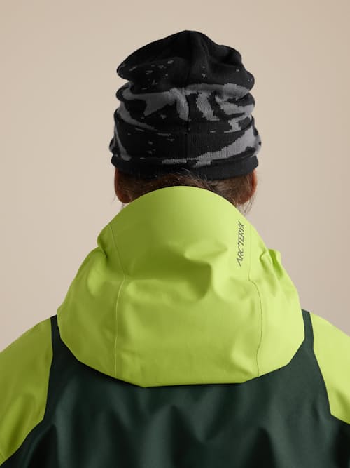 on model image of Grotto Toque