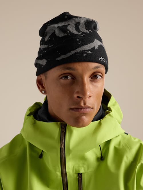on model image of Grotto Toque