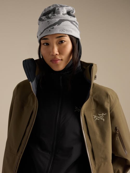 on model image of Grotto Toque