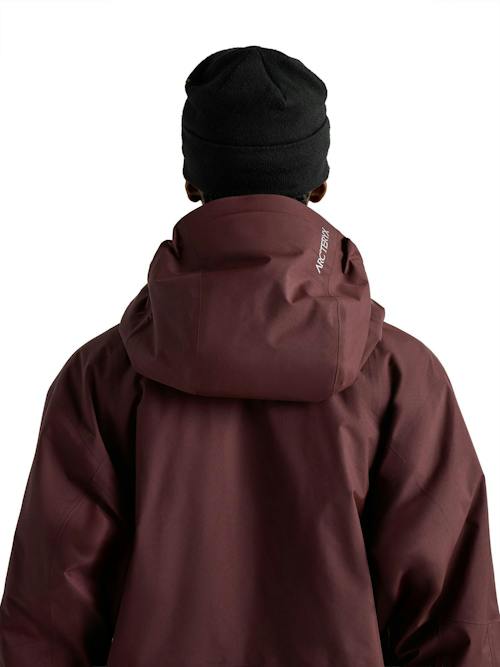 on model image of Bird Word Toque