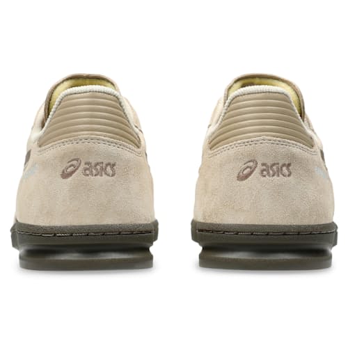 laydown image of Skyhand OG Sneaker