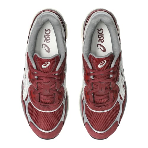 laydown image of Gel-NYC Sneaker