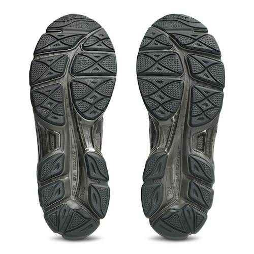 laydown image of Gel-Cumulus 16 Sneaker