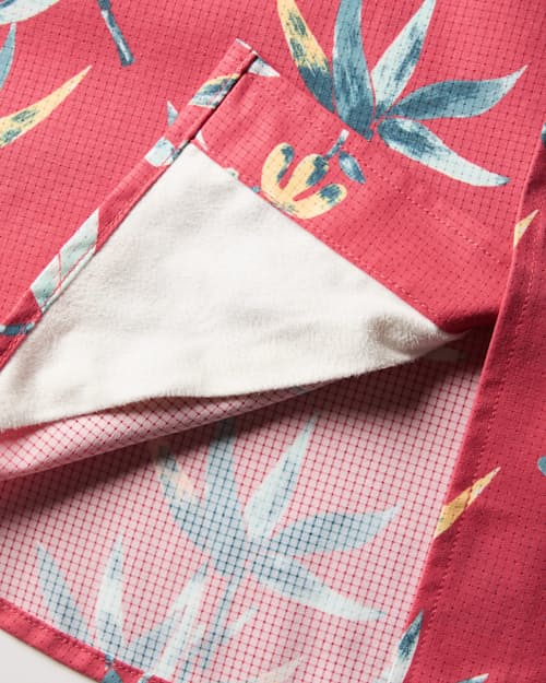 laydown detail image of Airweave Performance Shirt