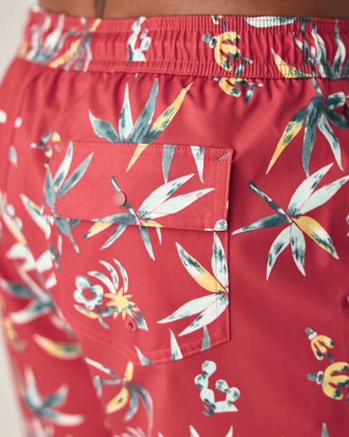 on model image of Performance Lined Swim Trunk - 5"