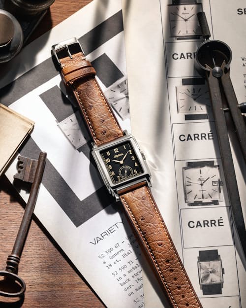 lifestyle image of Carrée Automatic 140 Years