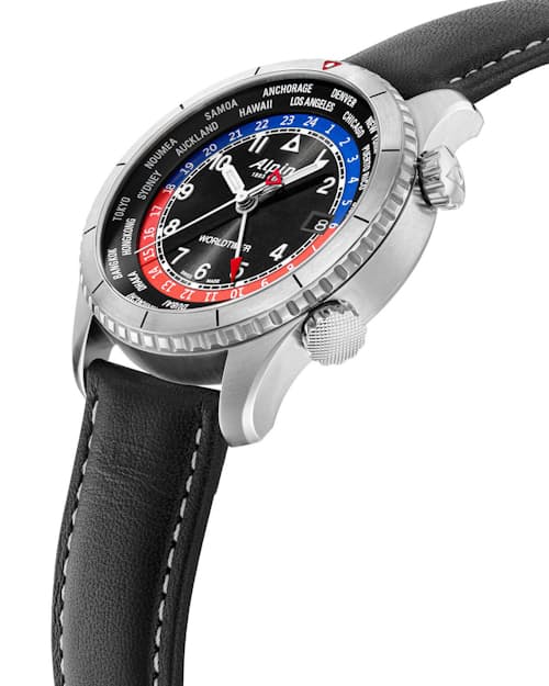 laydown detail image of Pilot Quartz Worldtimer