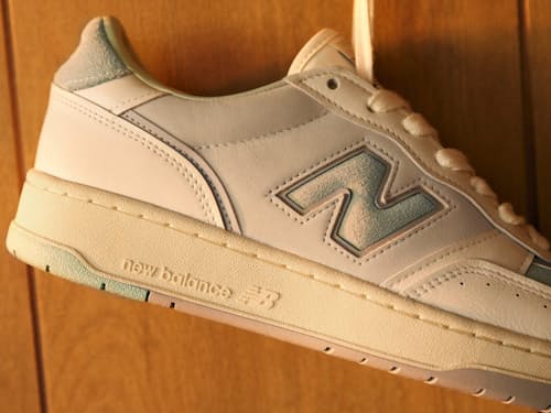 lifestyle image of 950 Sneaker