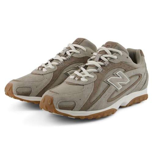 laydown image of 204L Sneaker